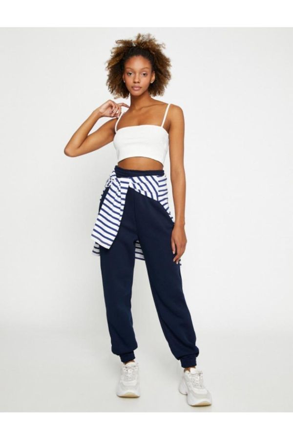 Koton Koton Jogger trenirke visokog struka s džepnim detaljima.