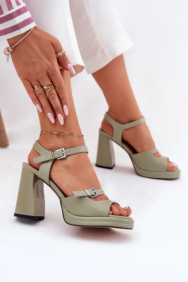 VINCEZA Ladies leather sandals on heel Vinceza