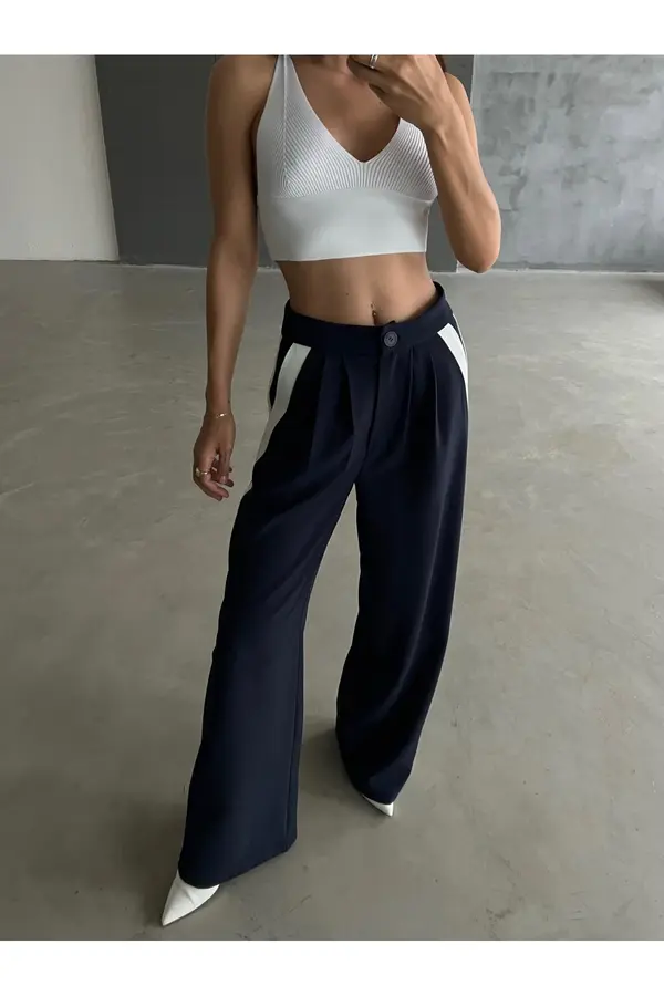 Laluvia Laluvia Navy Stripe Detailed Palazzo Trousers