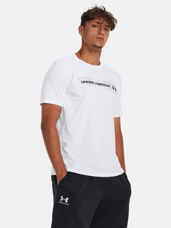 Under Armour Men's T-shirt Under Armour UA CAMO CHEST STRIPE SS-WHT - Men's