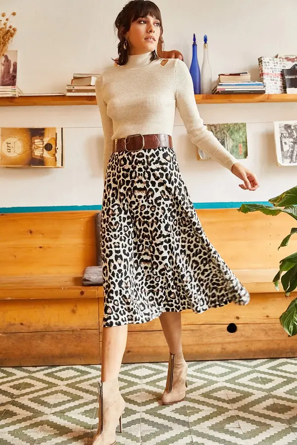 Olalook Olalook Women's Black Mink Suede Textured A-Line Skirt With Elastic Waist