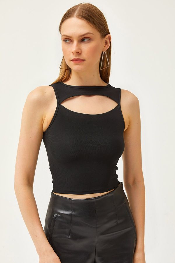 Olalook Olalook Women's Black Robe Low-cut Thin Corded Crop Ottoman Blouse