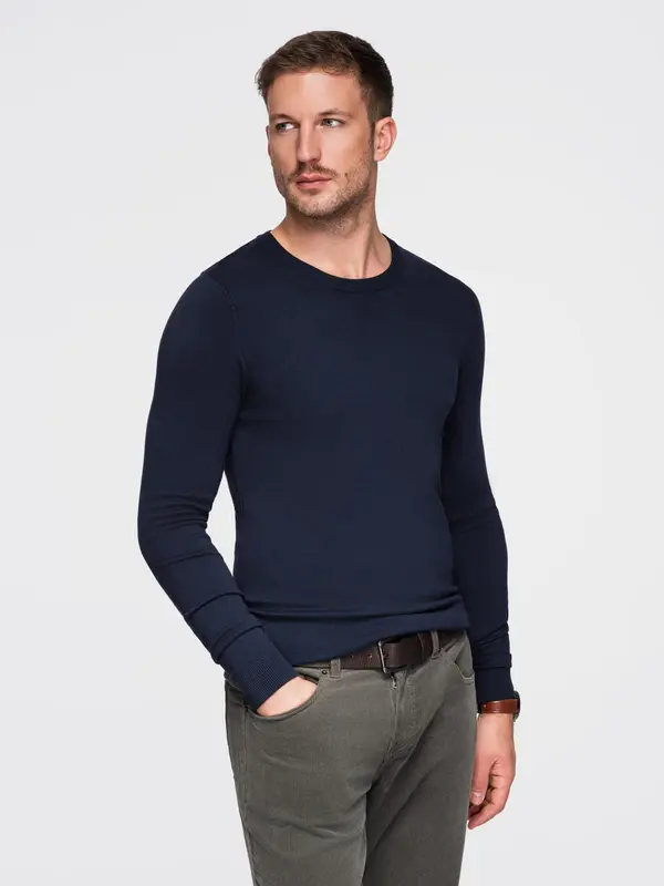 Ombre Ombre Classic men's sweater with round neckline - navy blue