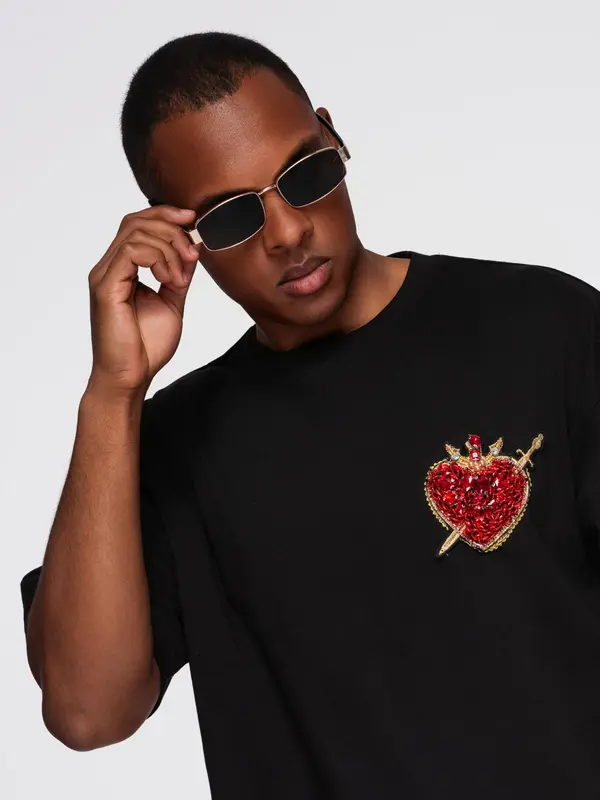Ombre Ombre Men's cotton T-shirt with jewelry applique on chest - black
