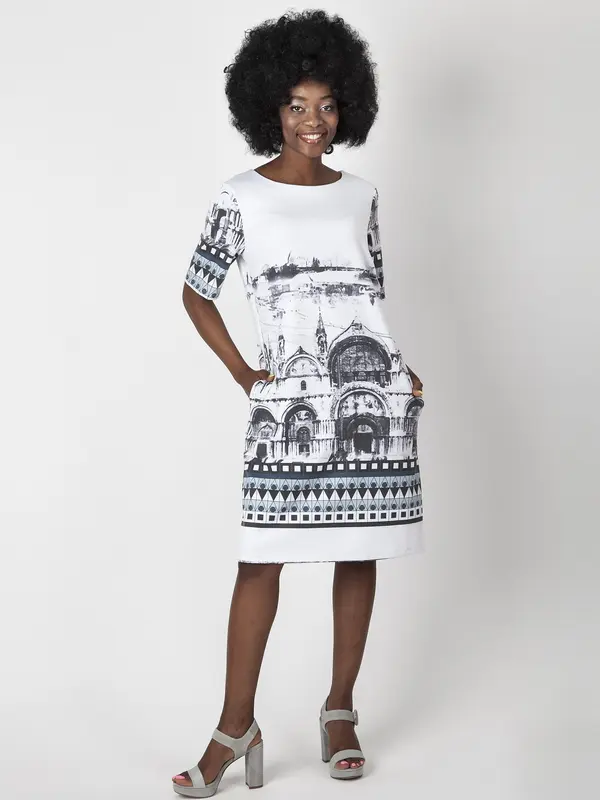 PERSO PERSO Woman's A light women's dress decorated with a city print