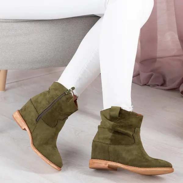 Resti Resti Green cowboy boots on a covered Astrit wedge - Footwear