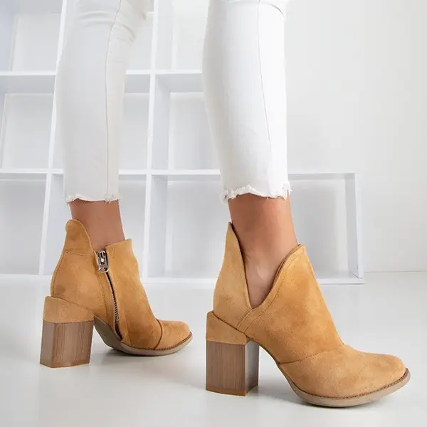 Resti Resti Light brown women's ankle boots with Cintura cut-outs - Footwear