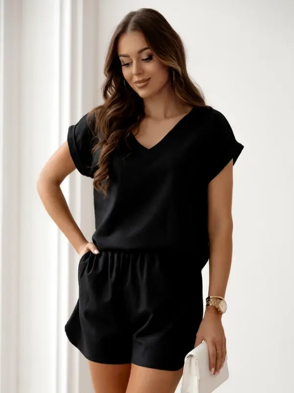 Resti Resti Linen women’s set with short sleeves and short shorts