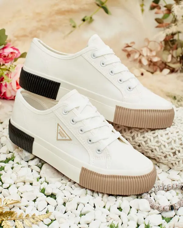 Resti Resti Women's Alamma Sneakers