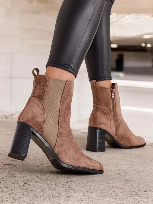 Resti Resti Women's ankle boots on a heel Enotto