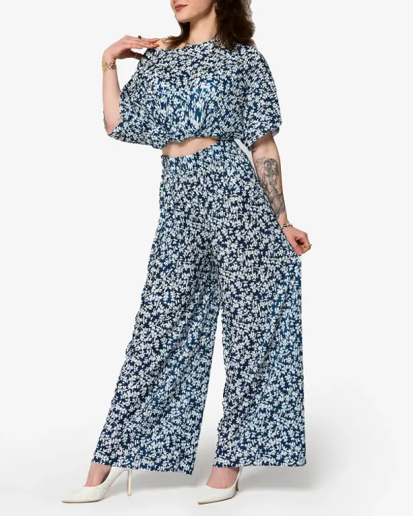 Resti Resti Women's navy blue pleated set with black flowers - Clothing