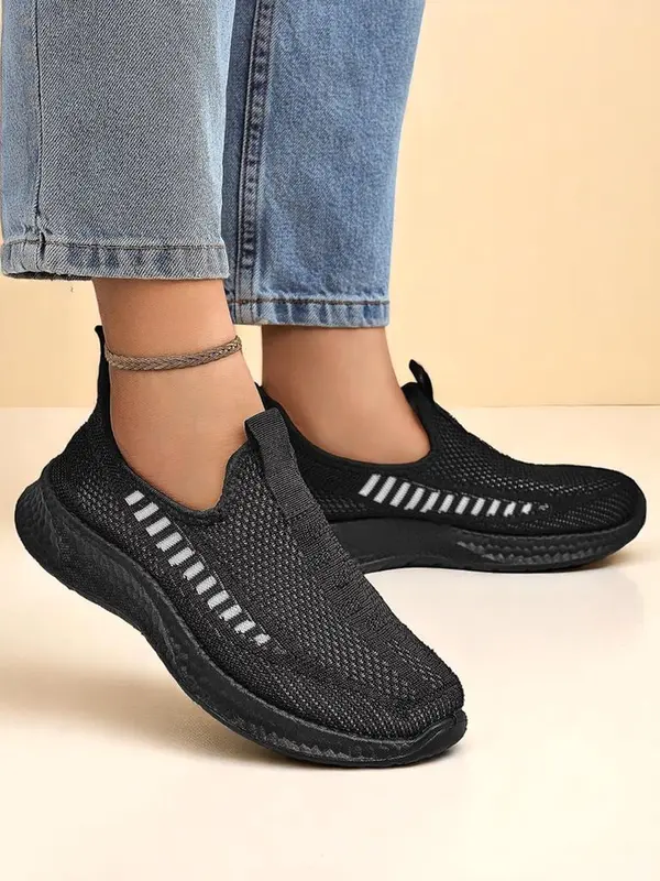 Resti Resti Women's Slip-On Fabric Sports Shoes Sport Slip-On