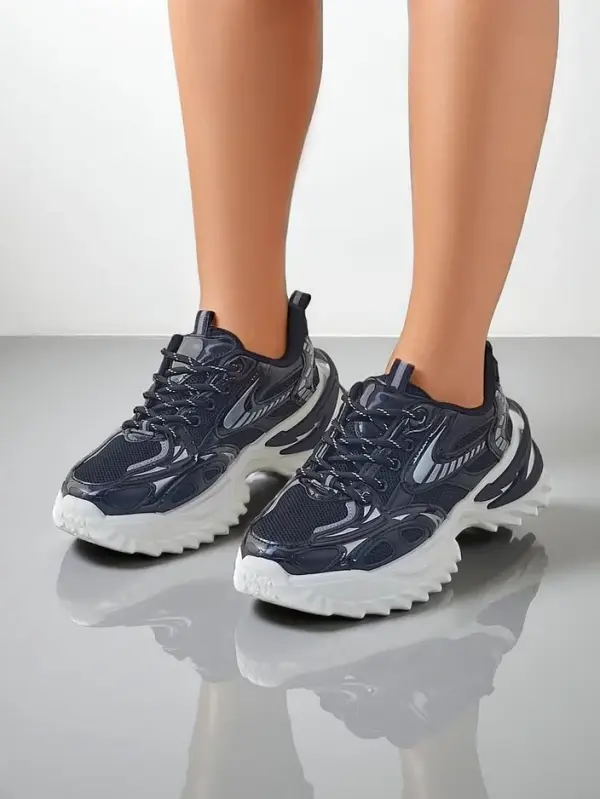 Resti Resti Women's sports sneakers on a thicker sole Nettes