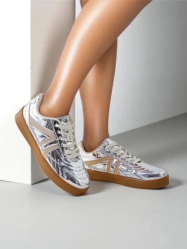 Resti Resti Women's sporty sneakers Mettali