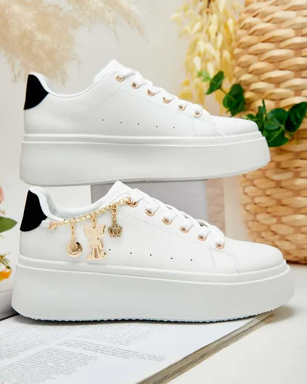 Resti Resti Women's sporty sneakers with Gonemi embellishment