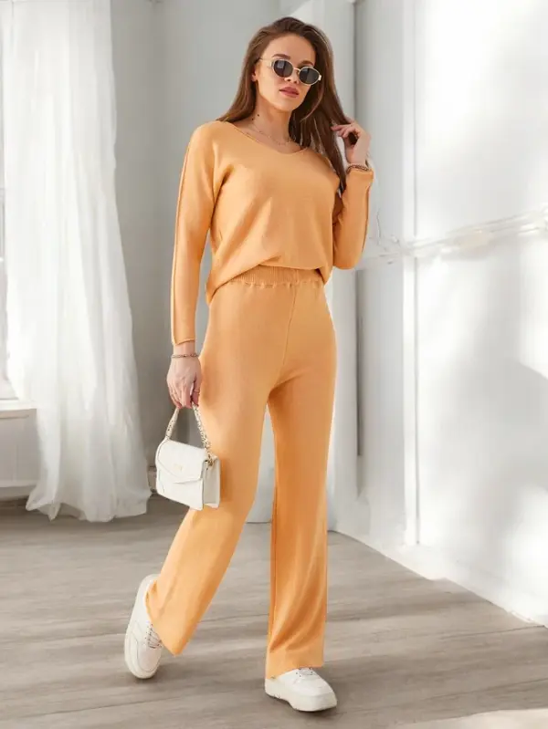 Resti Resti Women's sweater set