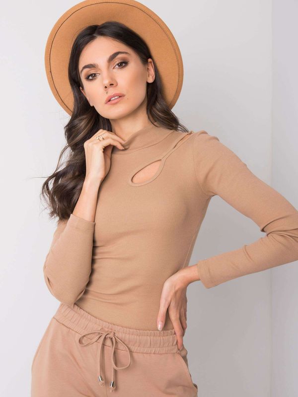 Fashionhunters RUE PARIS Camel striped blouse
