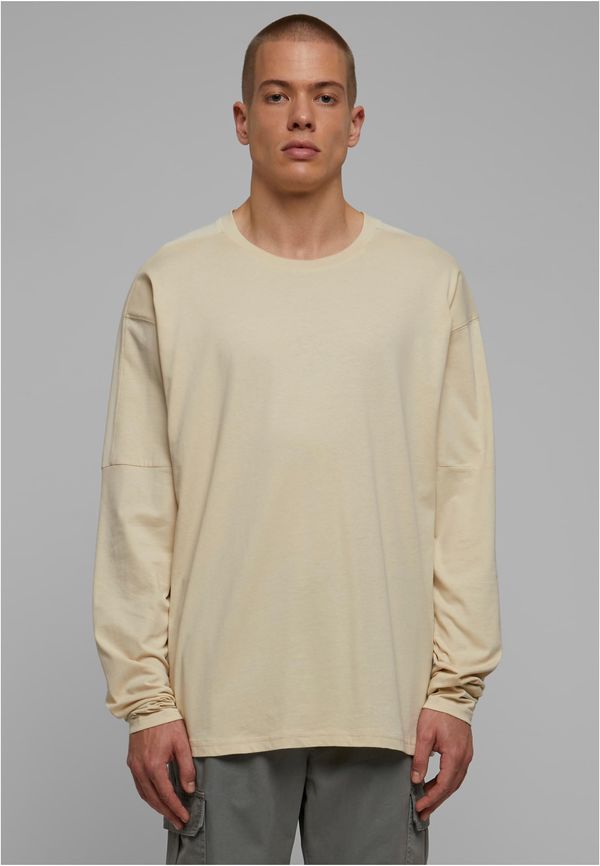 UC Men Sand raglan back with long sleeves