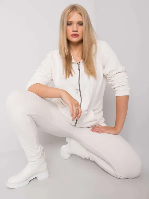 RELEVANCE Set-RV-KMPL-5961.18X-white