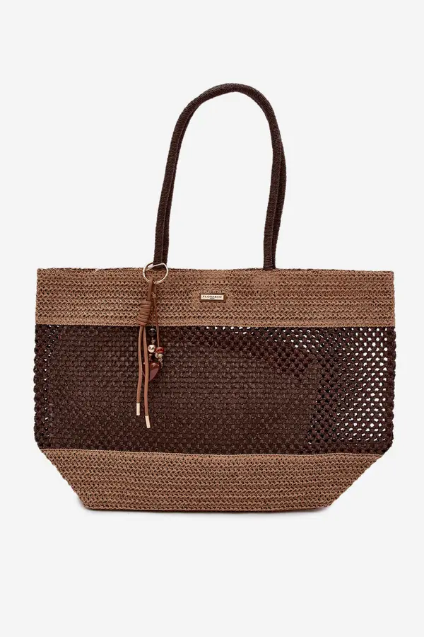 FLORA & CO Smeđa pletena torba za kupovinu Flora&amp;Co s privjeskom