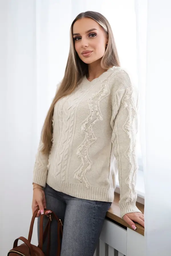 Kesi Sweater with beige weave of braids