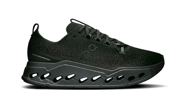 On Tenisice - Na Cloudsurfer Maxu crne