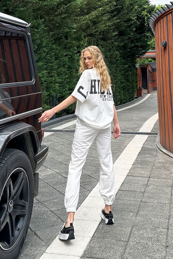 Trend Alaçatı Stili Trend Alaçatı Stili Women Ecru Crewneck Printed T-Shirt And Jogging Tracksuit Set