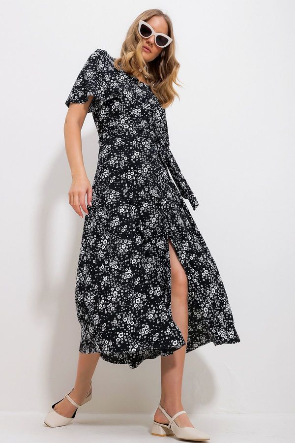 Trend Alaçatı Stili Trend Alaçatı Stili Women's Black Floral Patterned Buttoned Midi Length Dress