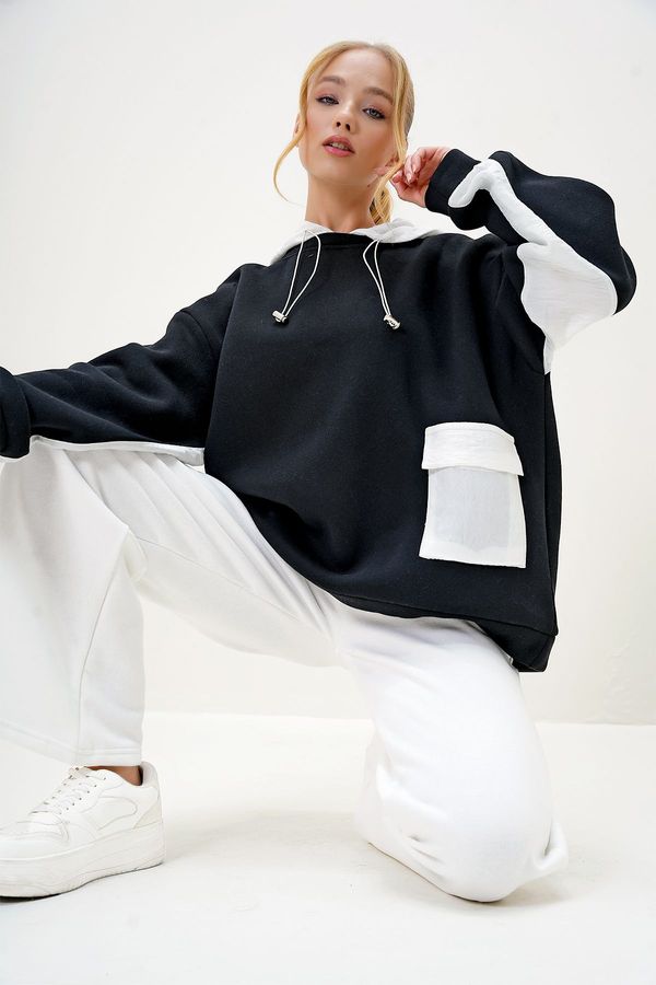 Trend Alaçatı Stili Trend Alaçatı Stili Women's Black Hooded Oversize Sweatshirt