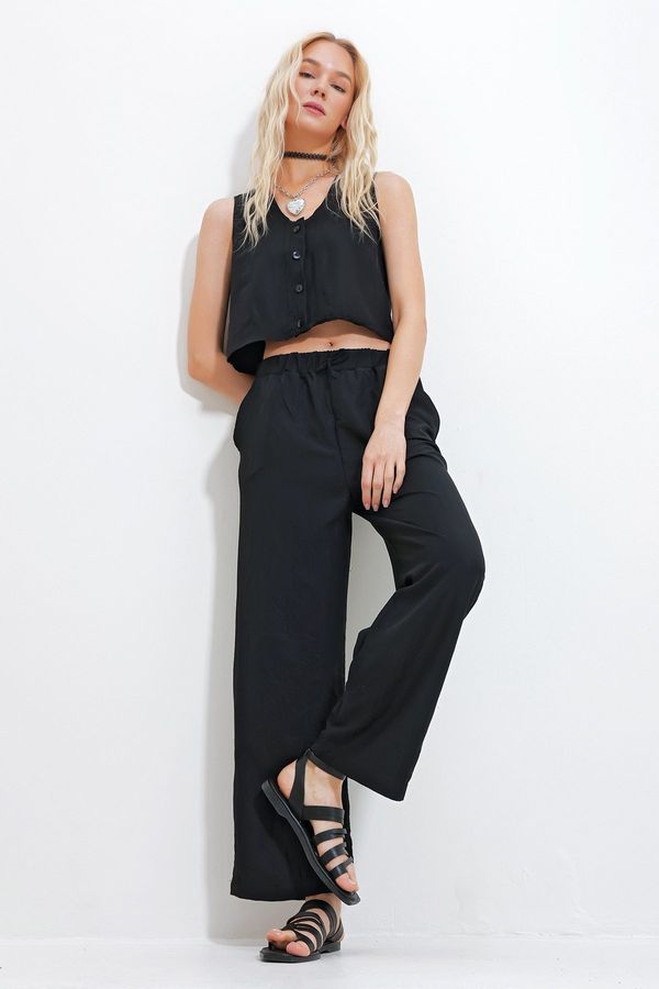 Trend Alaçatı Stili Trend Alaçatı Stili Women's Black V-Neck Button Detailed Blouse And Elastic Waist Palazzo Trousers Bottom Top Set