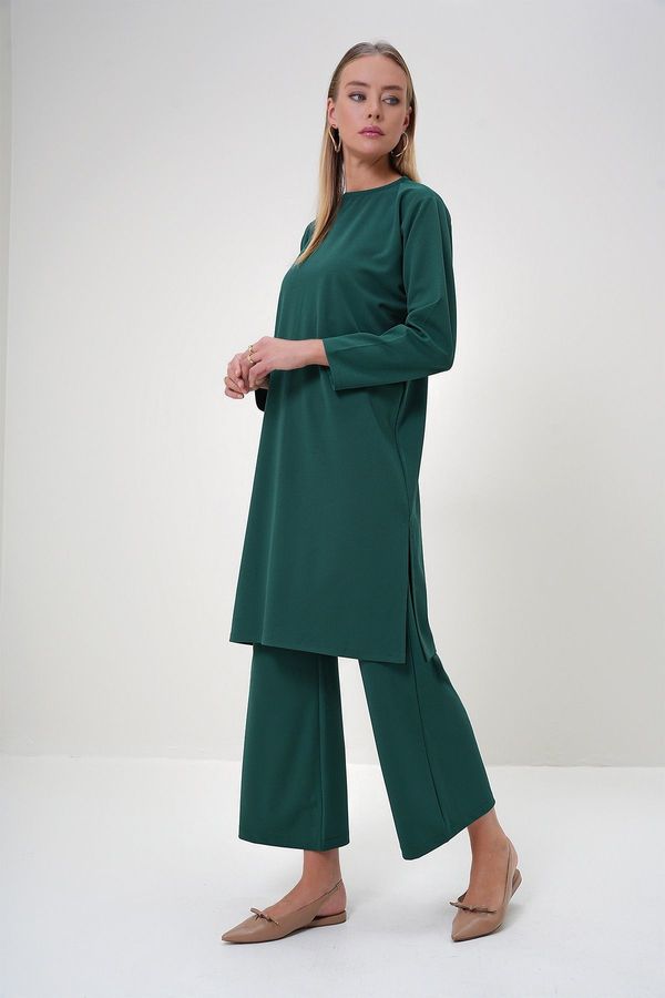 Trend Alaçatı Stili Trend Alaçatı Stili Women's Emerald Green Crew Neck Side Slit Long Tunic and Trouser Set