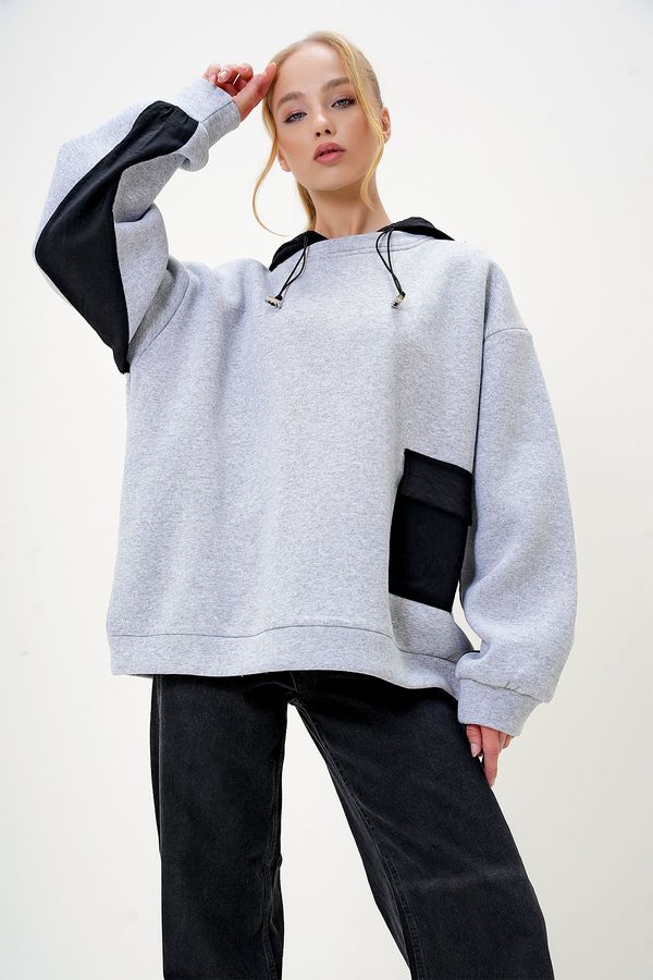Trend Alaçatı Stili Trend Alaçatı Stili Women's Gray Hooded Garnished Oversize Sweatshirt