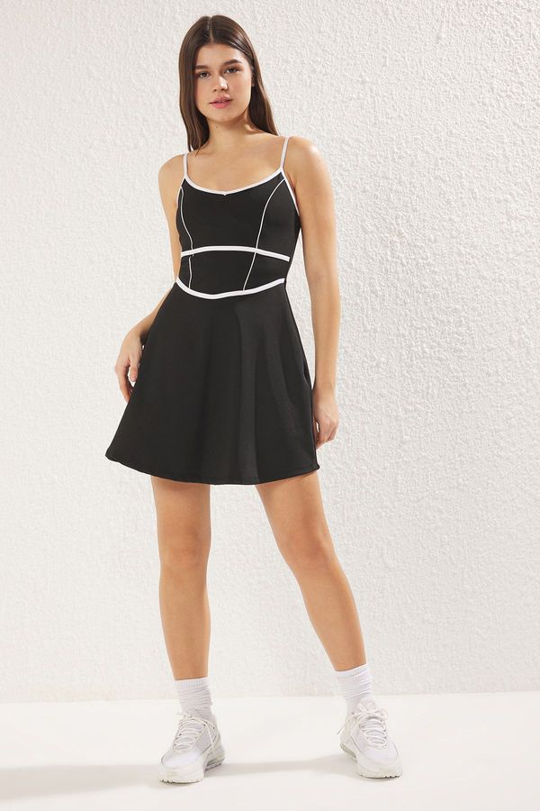 Trendyol Trendyol Black Diver/Scuba Regular Dress