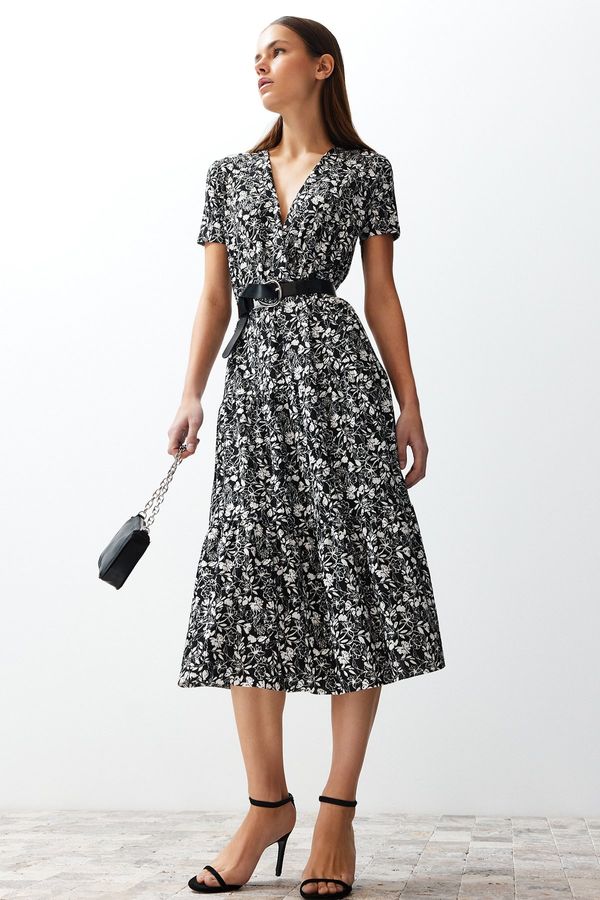 Trendyol Trendyol Black Floral Double Breasted Skater/Waist Open Ribbed Elastic Knitted Midi Dress