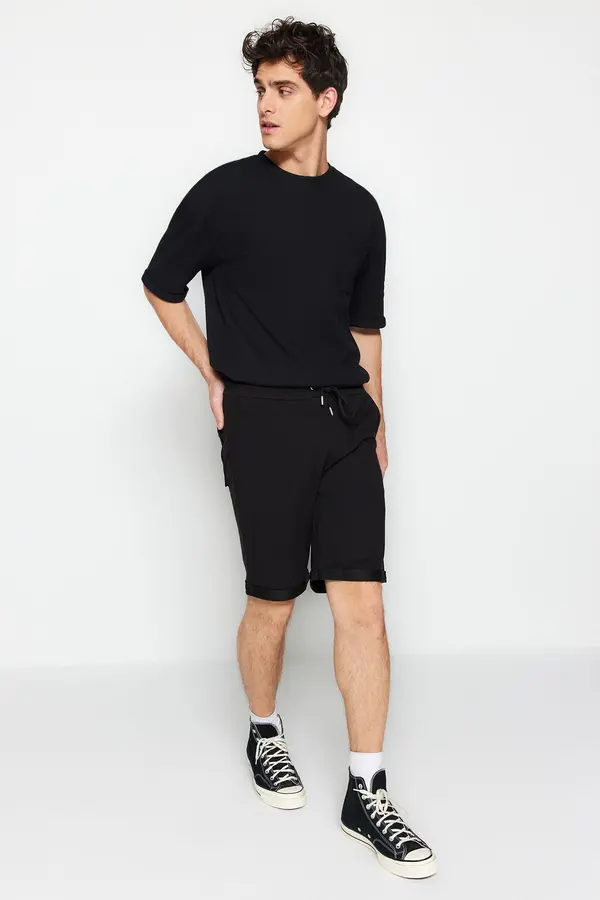 Trendyol Trendyol Black Regular Cut Medium Length Elastic Waisted Lace Up Double Leg Shorts