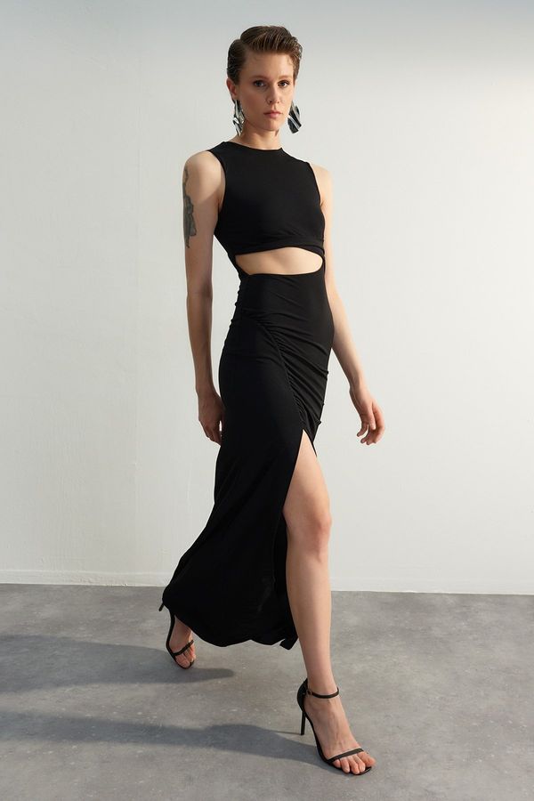 Trendyol Trendyol crna detaljna večernja haljina