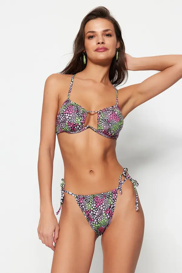 Trendyol Trendyol cvjetni uzorak kravata visoke noge bikini dno