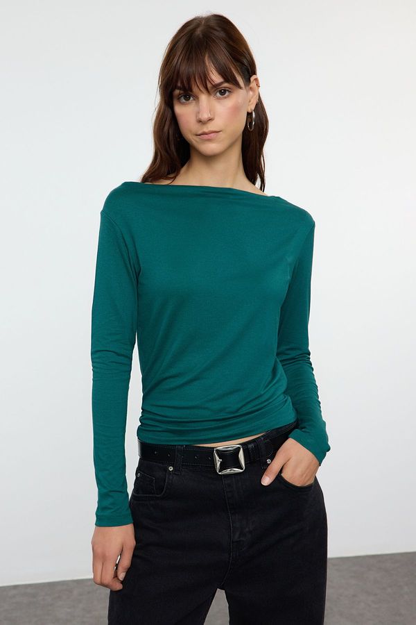 Trendyol Trendyol Dark Green Fitted Long Sleeve Bateau Neck Viscose Stretch Knitted Blouse