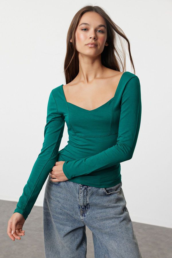 Trendyol Trendyol Emerald Green Fitted Long Sleeve Sweetheart Neckline Cotton Stretch Knitted Blouse