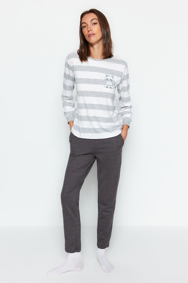 Trendyol Trendyol Gray Striped Animal Print Tshirt-Pants and Knitted Pajamas Set