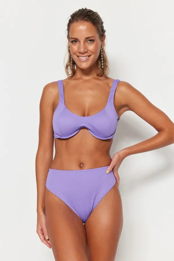 Trendyol Trendyol jorgovan, teksturiran visoki struk, normalna noga bikini dno