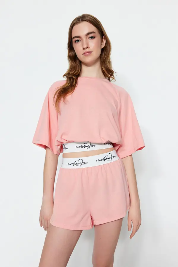 Trendyol Trendyol Light Pink Cotton Slogan Elastic Detail Knitted Pajama Set with Shorts