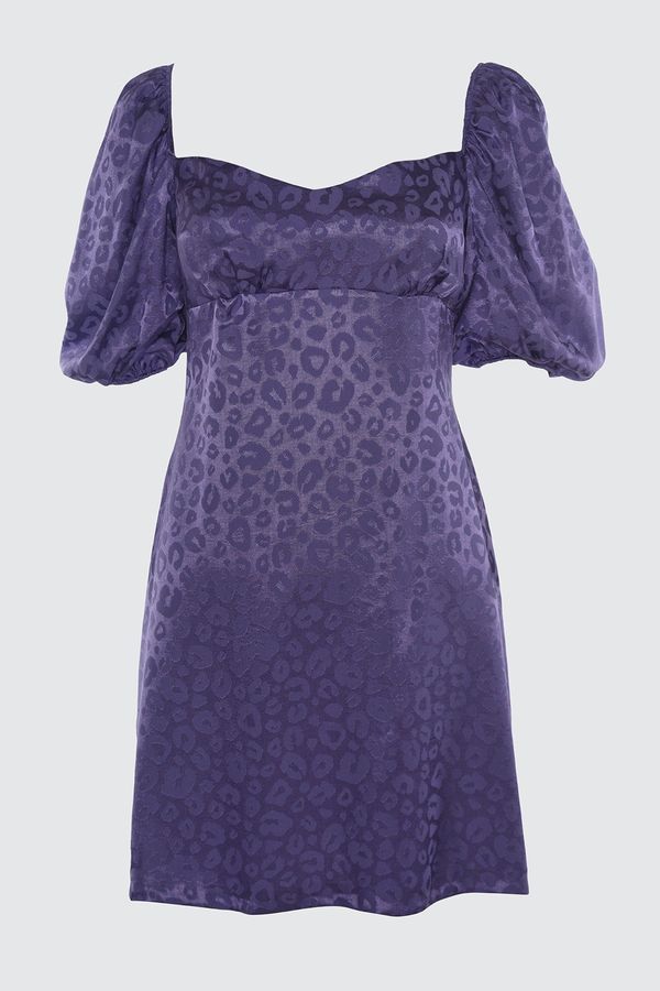 Trendyol Trendyol Lilac Back detaljna Jacquard satenska haljina