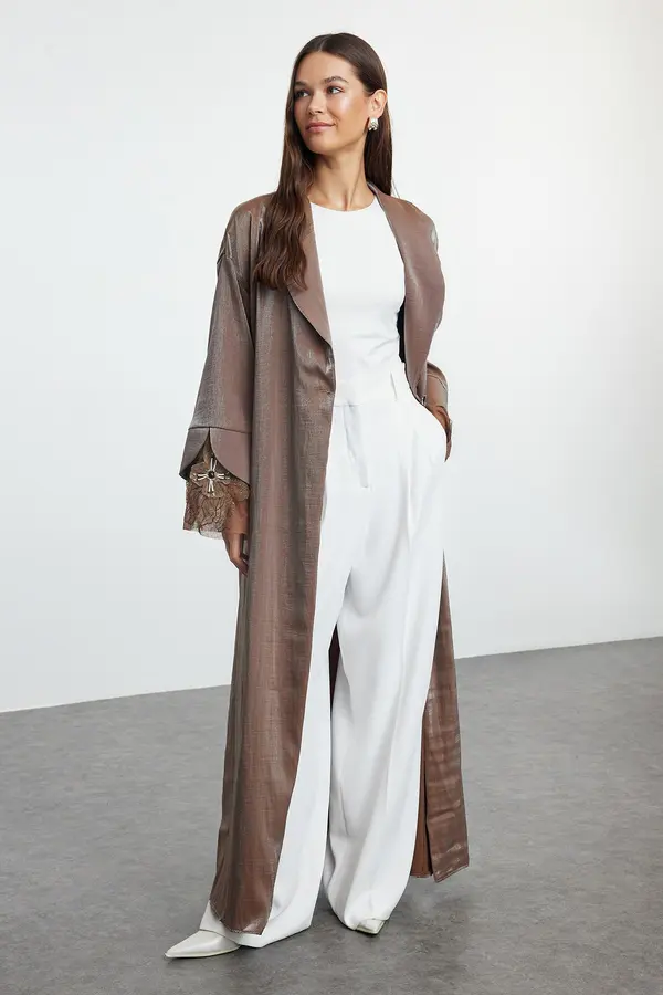 Trendyol Trendyol Mink Cuff Rose Accessory Detailed Woven Cape & Abaya