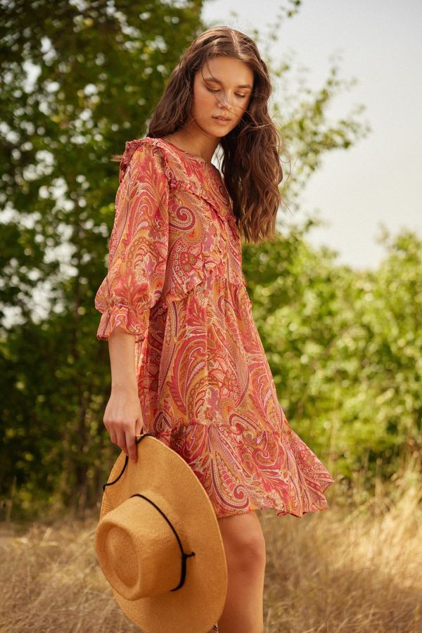 Trendyol Trendyol pločica običan rez mini tkati šifon podstavljen ruffle Paisley uzorak haljina haljina