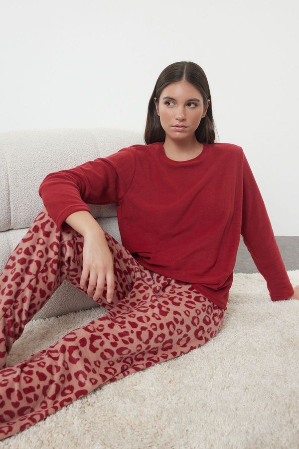 Trendyol Trendyol Red Leopard Patterned Polar Fleece Winter Knitted Pajamas Set