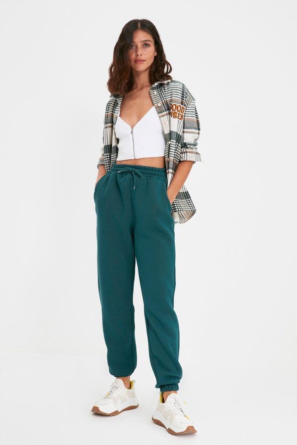 Trendyol Trendyol ulje debelo runo unutar osnovnih pletenih trenirki