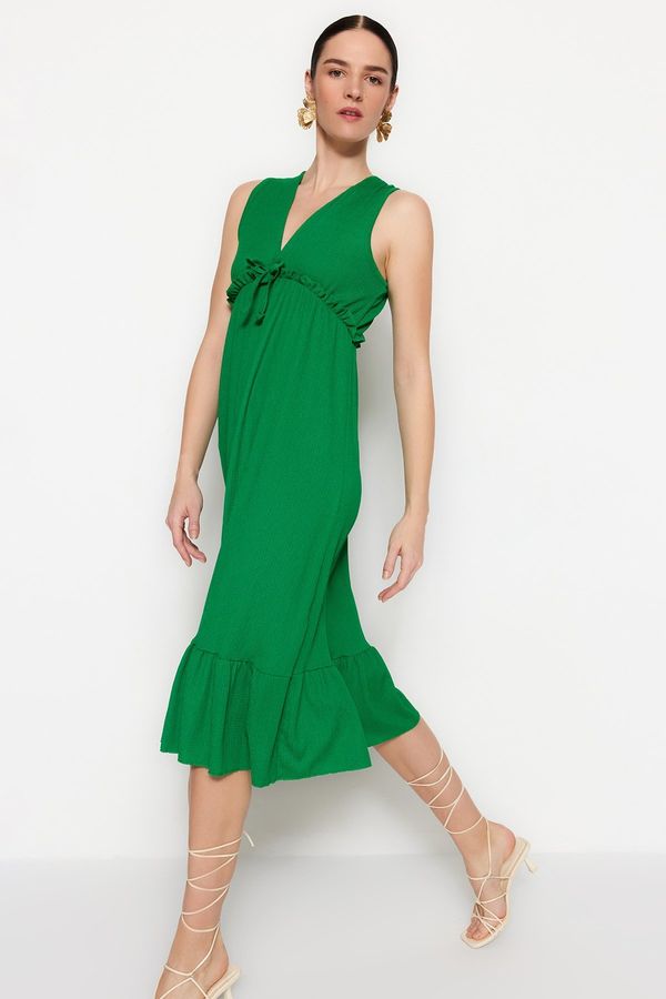 Trendyol Trendyol zelena V-izrez flounce detaljna A-linija Midi pletena haljina