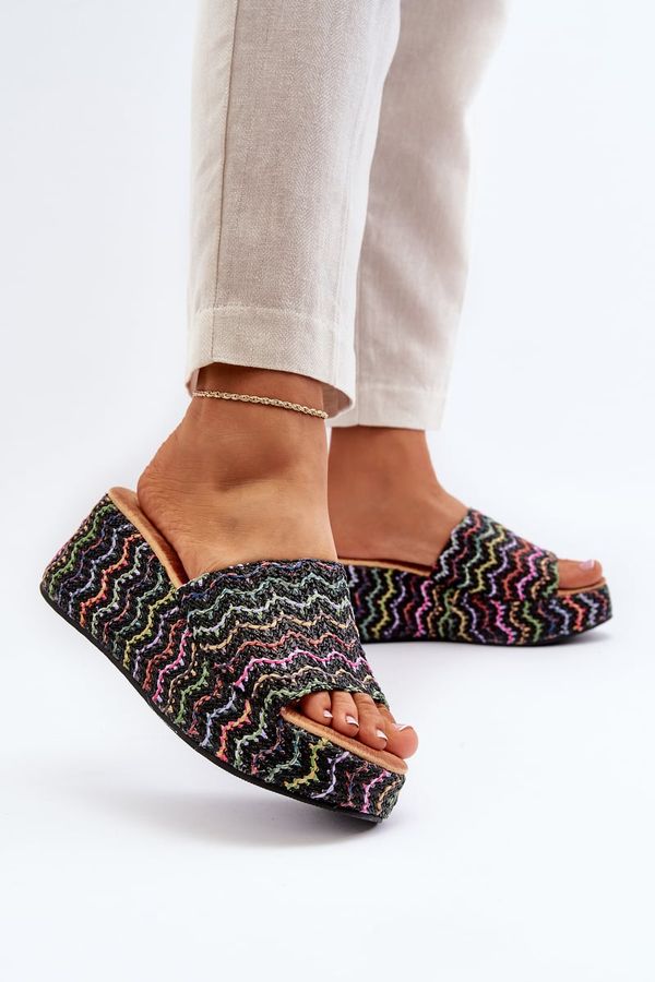 Kesi Women's Black Vanarila Wedge Slippers