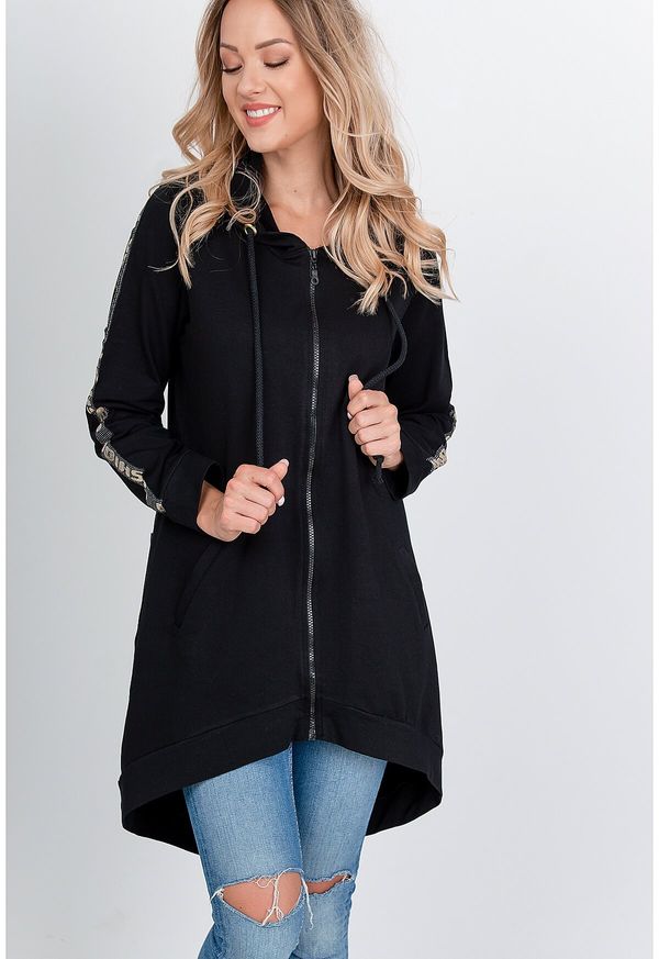 Kesi Women's oversize sweatshirt with the inscription "FASHION" - black,